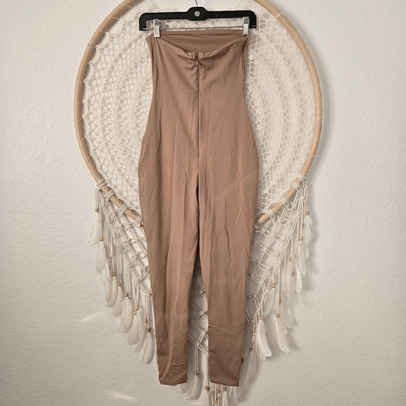Skims Strapless All-In-One Onsie Jumpsuit Playsuit Size M Neutral Tan - Picture 12 of 12